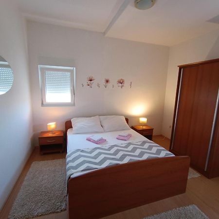 Apartman Lea Sukošan Exteriör bild