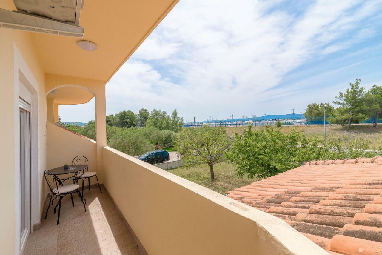 Apartman Lea Sukošan Exteriör bild